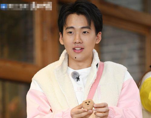 成毅吃瓜直拍,揭秘娱乐圈幕后真相