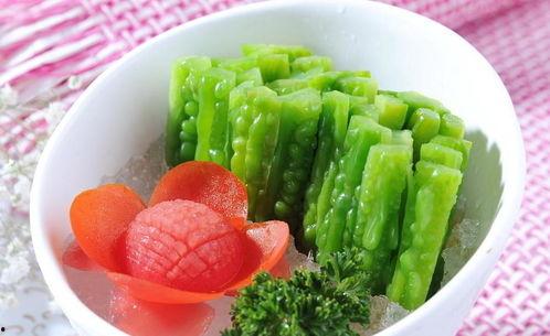 宿舍吃凉瓜,清爽一夏，共享清凉时光