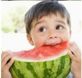 男生搞怪吃瓜头像,男生搞怪吃瓜头像，揭秘校园生活趣味瞬间