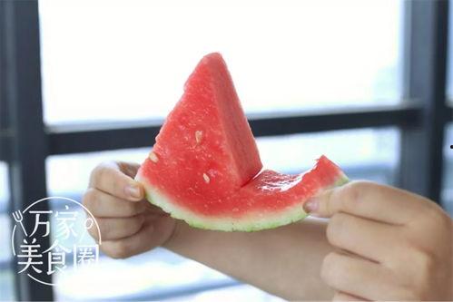 合肥比赛吃瓜,吃瓜群众围观，精彩瞬间一网打尽