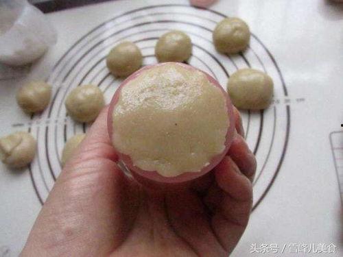 瓜哥吃瓜月饼,一场中秋佳节里的欢乐盛宴